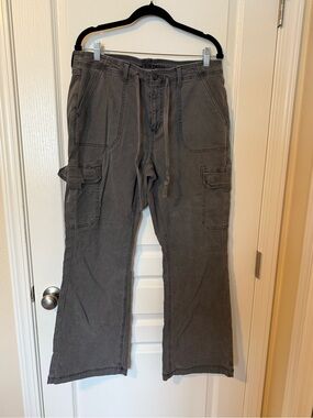 American Eagle Outfitters Charcoal Gray Boot-Cut Cargo Pants